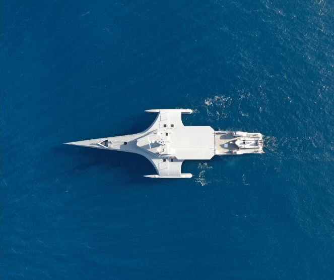 Photo du patrouilleur Ocean Eagle vu du dessus en pleine mer